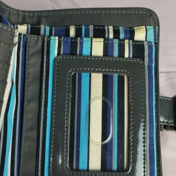 Vera Bradley Gray Quilted Organizer Wallet Magnetic Snap Closure - Picture 14 of 15